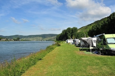 Campingplatz am Fluss