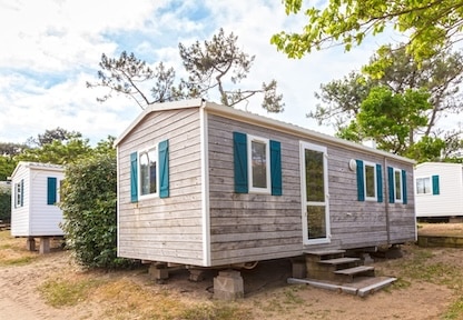 Mobile Home auf einem Campingplatz